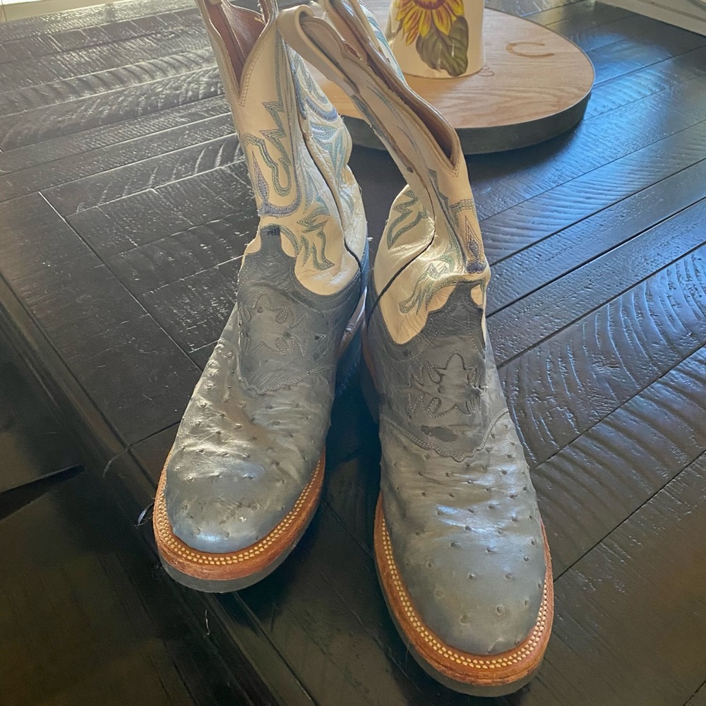 Lucchese women’s cowboy boots